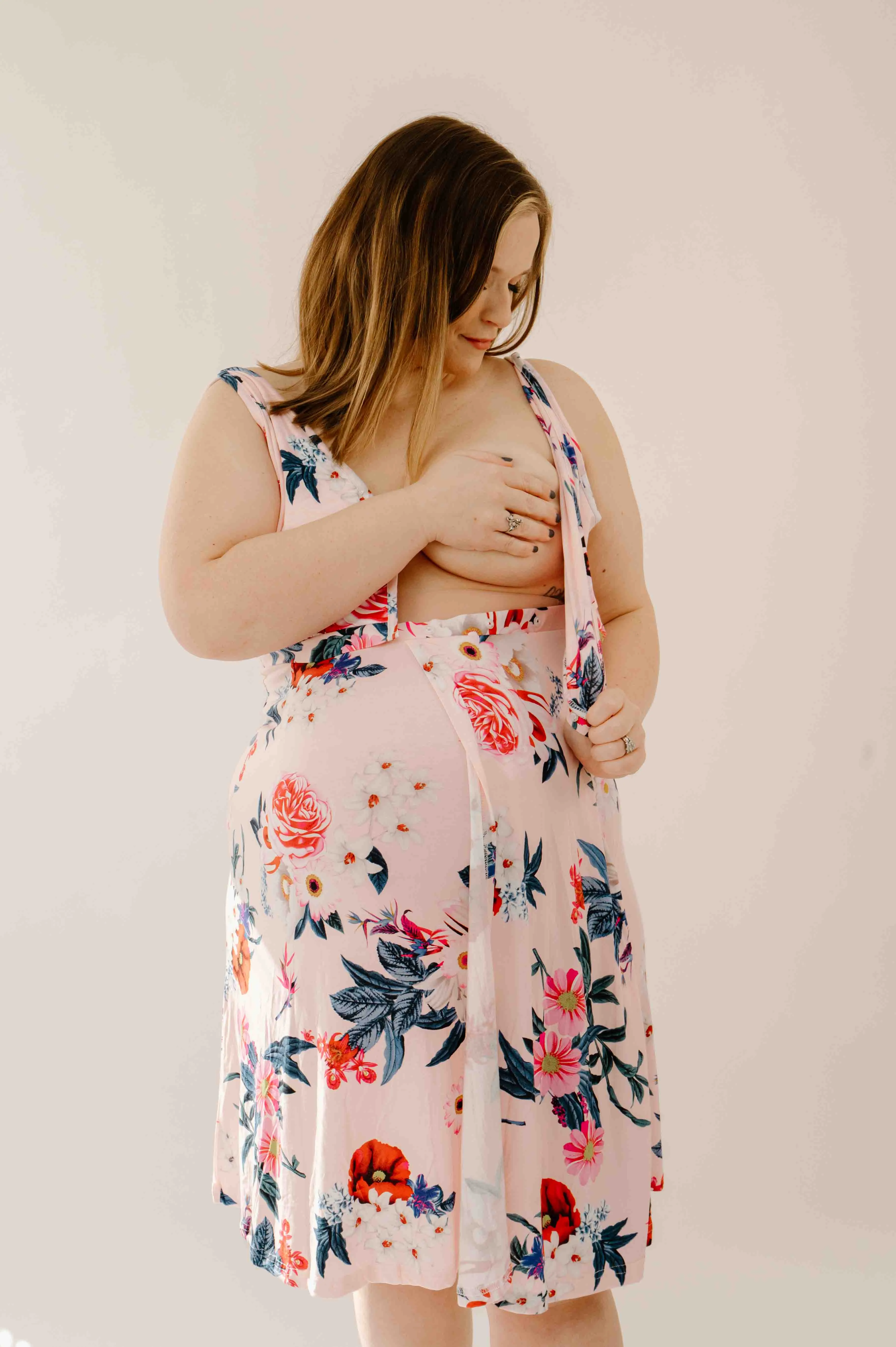 Juliet Labor & Postpartum Gown in Blush Floral